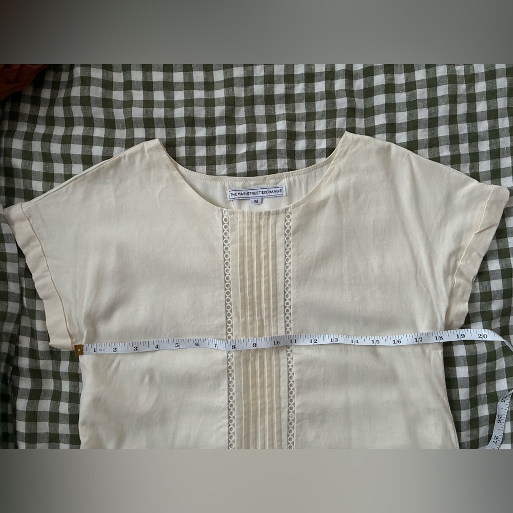 Main Street Exchange | Emma Cream Linen Top - Picture 5 of 7